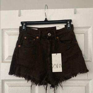 NWT Zara Women's Dark Brown High-Rise Jean Shorts - size 2